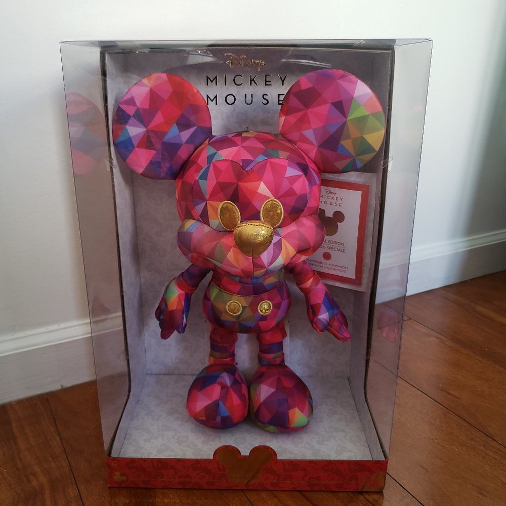 Disney Kaleidoscope of Color Mickey Mouse (16inch)